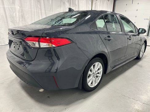 Used 2025 Toyota Corolla LE w/ LE Premium Package image 7