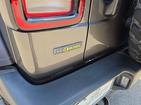 Used 2023 Jeep Wrangler Unlimited Sport AWD/4WD image 26