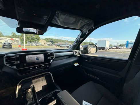 New 2026 Toyota Tundra SR5 AWD/4WD image 12
