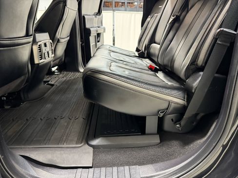 Used 2020 Ford F250 Platinum w/ FX4 Off-Road Package image 18