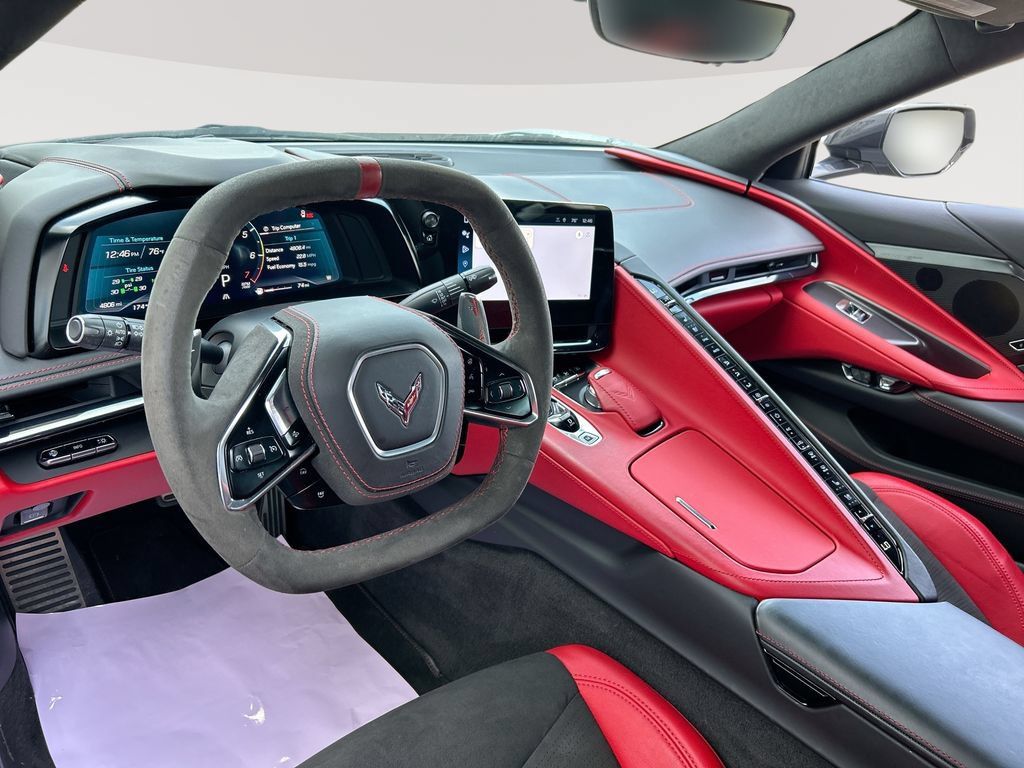 Used 2024 Chevrolet Corvette Stingray Premium Cpe w/ Z51 Performance Package RWD image 24