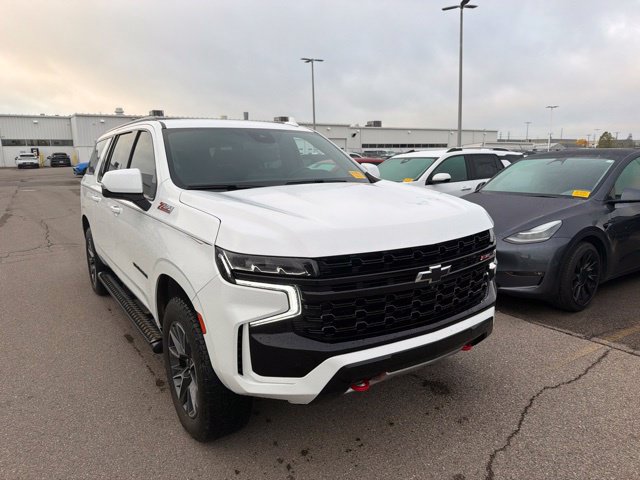Used 2023 Chevrolet Suburban Z71 w/ Z71 Off-Road Package AWD/4WD image 6