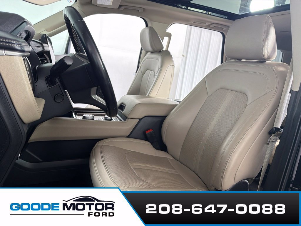 Used 2023 Ford Expedition Limited AWD/4WD image 10