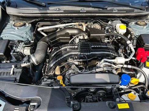 Used 2024 Subaru Crosstrek 2.0i Premium image 12