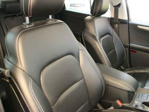 Used 2022 Ford Escape SEL w/ Technology Package AWD/4WD image 11