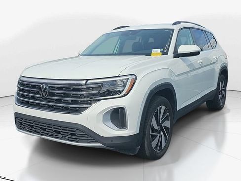 Used 2025 Volkswagen Atlas SE FWD image 7