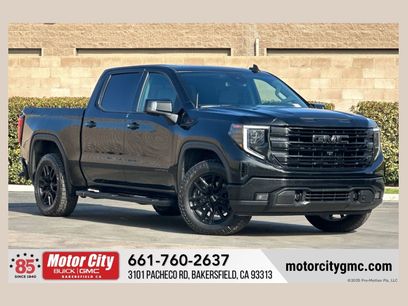 Used 2022 GMC Sierra 1500 Elevation w/ Elevation Premium Package