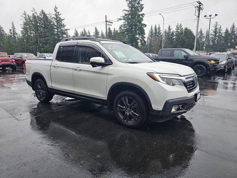 Used 2020 Honda Ridgeline Sport image 3