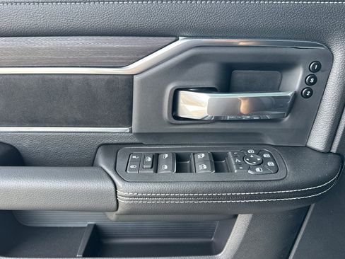 New 2026 RAM 2500 Laramie w/ Night Edition AWD/4WD image 10