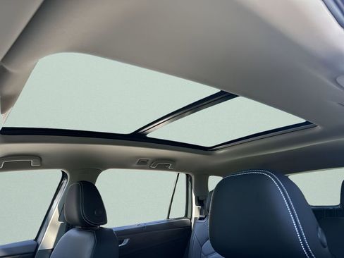 New 2026 Volkswagen Atlas SE image 22