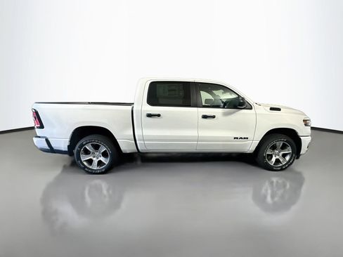 New 2026 RAM 1500 Express AWD/4WD image 8