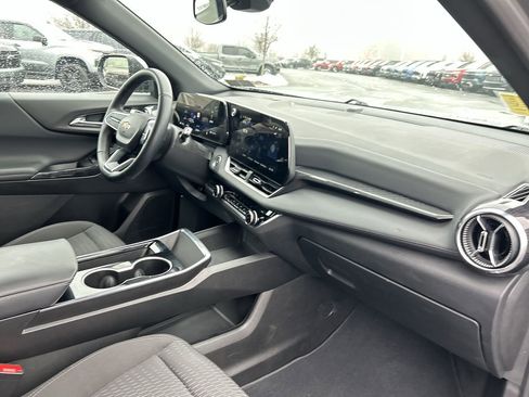 Used 2025 Chevrolet Equinox LT image 15