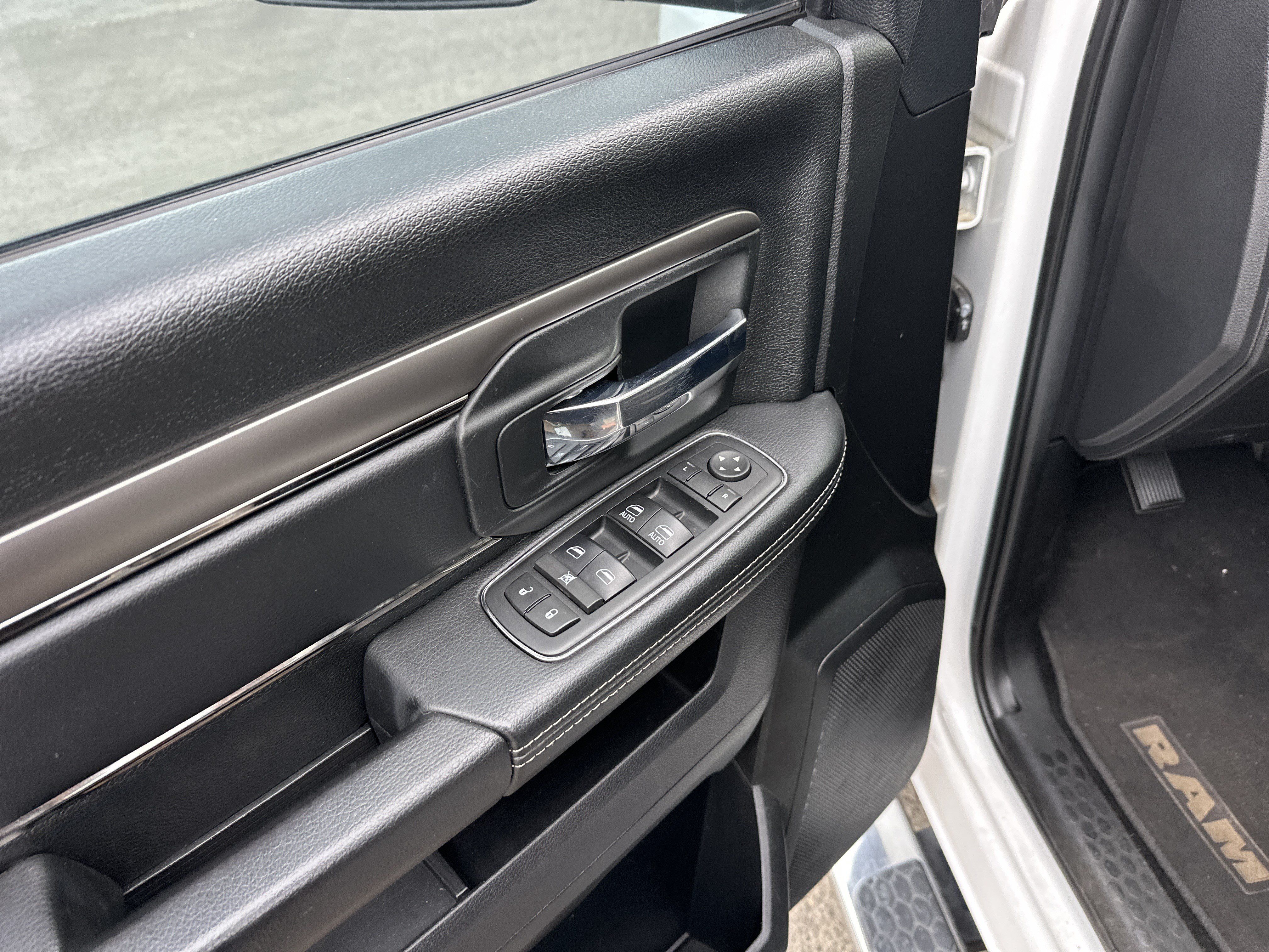 Used 2017 RAM 1500 Sport AWD/4WD image 13