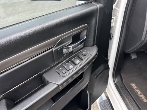 Used 2017 RAM 1500 Sport image 13