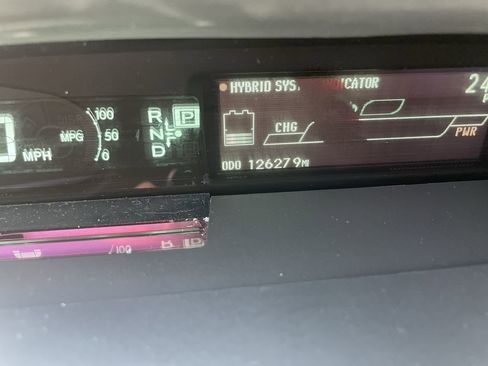 Used 2015 Toyota Prius Four w/ Deluxe Solar Roof Package image 19