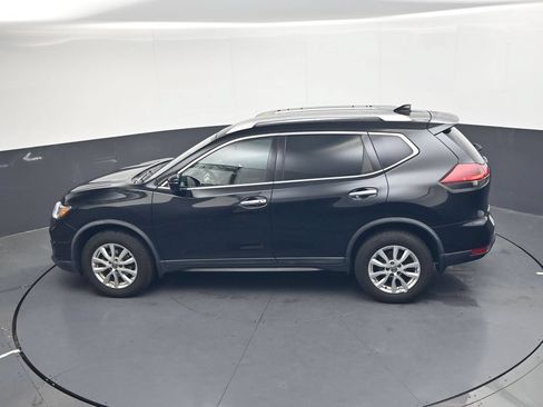 Used 2018 Nissan Rogue SV w/ Premium Package AWD/4WD image 25
