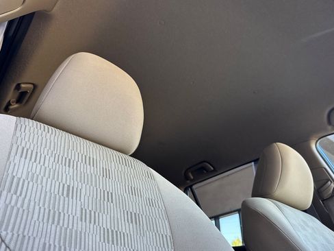 Used 2011 Toyota RAV4 4WD w/ Base L4 Extra Value Pkg image 17