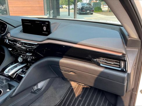 Used 2022 Acura MDX SH-AWD image 22
