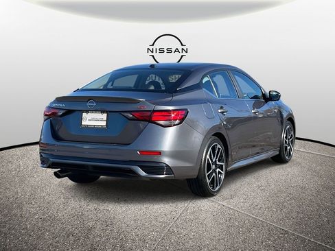 Certified 2025 Nissan Sentra SR w/ SR Premium Package image 6