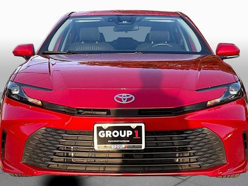 Used 2025 Toyota Camry LE FWD image 4