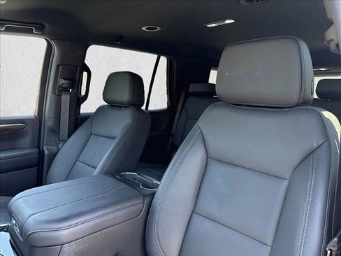Used 2025 Chevrolet Tahoe Z71 AWD/4WD image 16