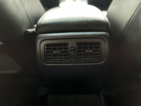 Used 2015 INFINITI Q40 w/ Navigation Package RWD image 18