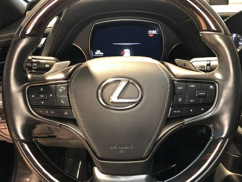 Used 2021 Lexus LS 500h image 24
