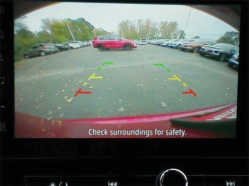 New 2025 Mitsubishi Outlander ES image 9