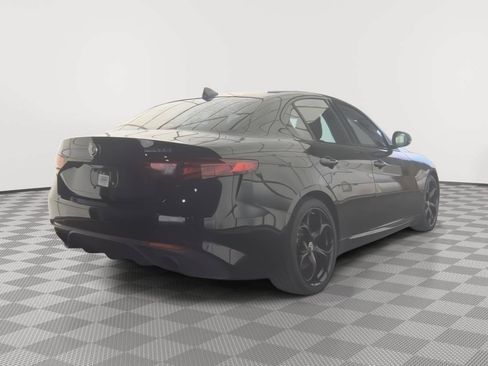 Used 2019 Alfa Romeo Giulia Ti Sport w/ Quick Order Package 22U Sport RWD image 2