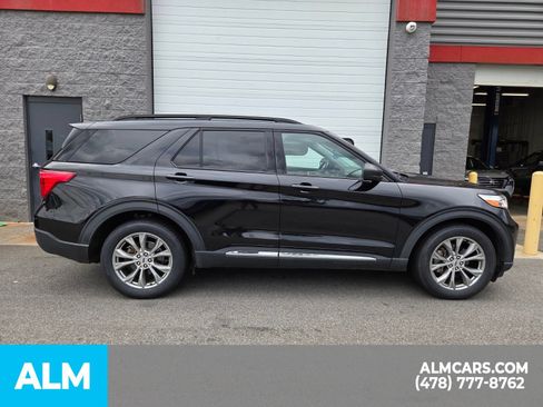Used 2023 Ford Explorer XLT w/ Equipment Group 202A RWD image 25