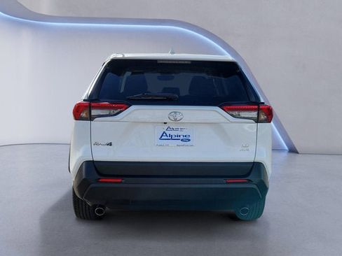 Used 2023 Toyota RAV4 LE image 4