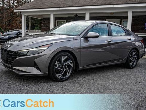 Used 2024 Hyundai Elantra SEL w/ Convenience Package image 12