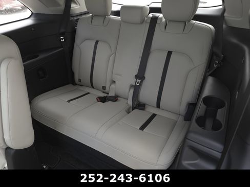 Used 2024 MAZDA CX-90 Plug-In Hybrid w/ Premium Pkg AWD/4WD image 23