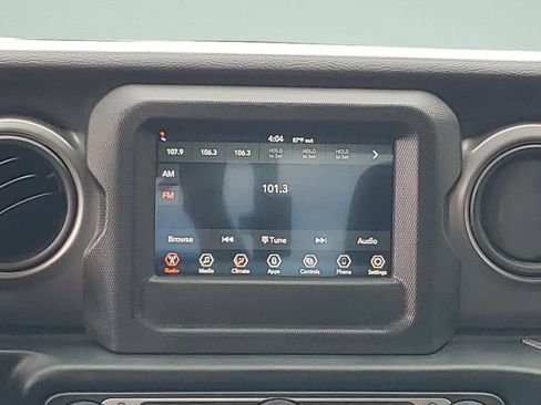 Used 2023 Jeep Gladiator Sport AWD/4WD image 14