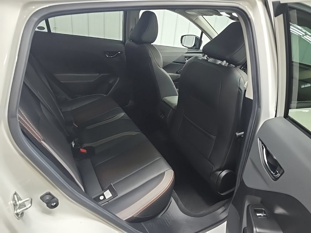 Used 2025 Subaru Crosstrek 2.5i Limited AWD/4WD image 22