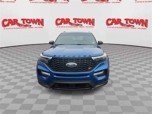 Used 2020 Ford Explorer ST w/ ST Street Pack image 3
