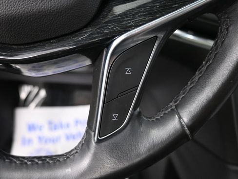 Used 2021 Cadillac XT5 Premium Luxury FWD image 38