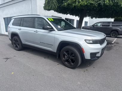 Used 2023 Jeep Grand Cherokee L Laredo