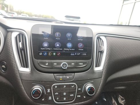 Used 2023 Chevrolet Malibu LT FWD image 15
