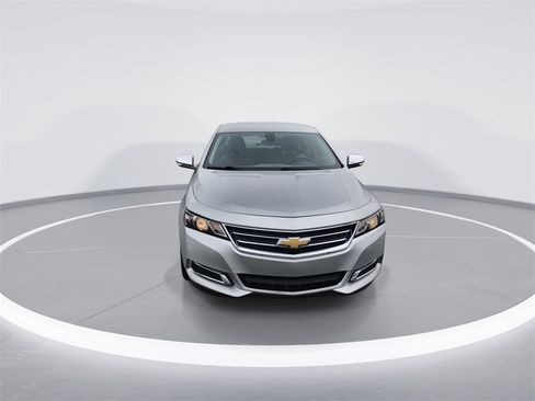 Used 2014 Chevrolet Impala LT image 3