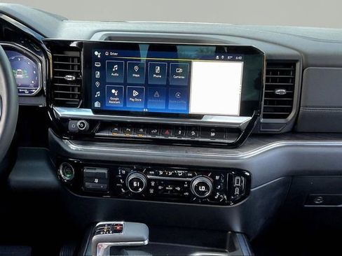 Used 2023 Chevrolet Silverado 1500 LTZ image 9