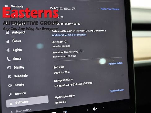 Used 2023 Tesla Model 3 Standard Range image 15