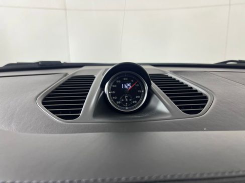 Certified 2019 Porsche 911 Targa 4 GTS AWD/4WD image 27