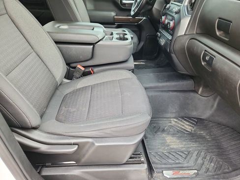 Used 2022 Chevrolet Silverado 3500 LT w/ Convenience Package image 13