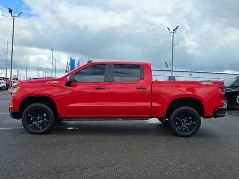 Used 2023 Chevrolet Silverado 1500 LT Trail Boss w/ LT Trail Boss Premium Package AWD/4WD image 2