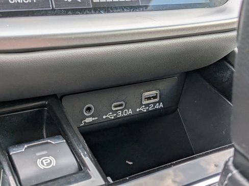 Used 2025 Subaru Outback Onyx Edition AWD/4WD image 31