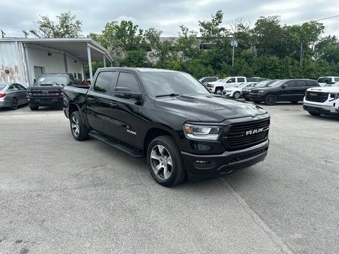 Used 2023 RAM 1500 Laramie AWD/4WD image 3