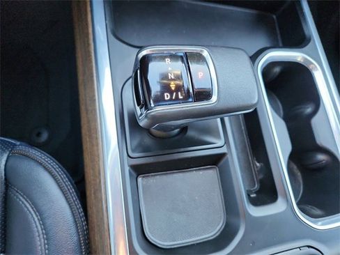 Certified 2022 Chevrolet Silverado 1500 High Country w/ Z71 Off-Road Package image 15