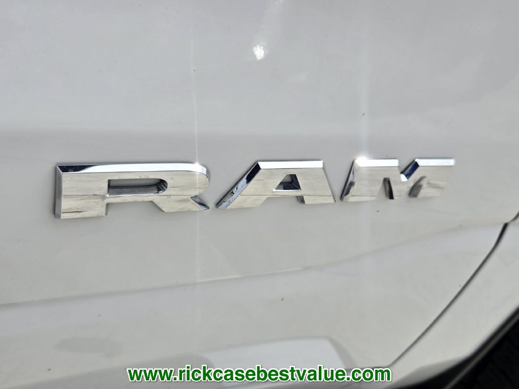 Used 2019 RAM 1500 Big Horn AWD/4WD image 17