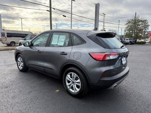 Certified 2022 Ford Escape S image 4